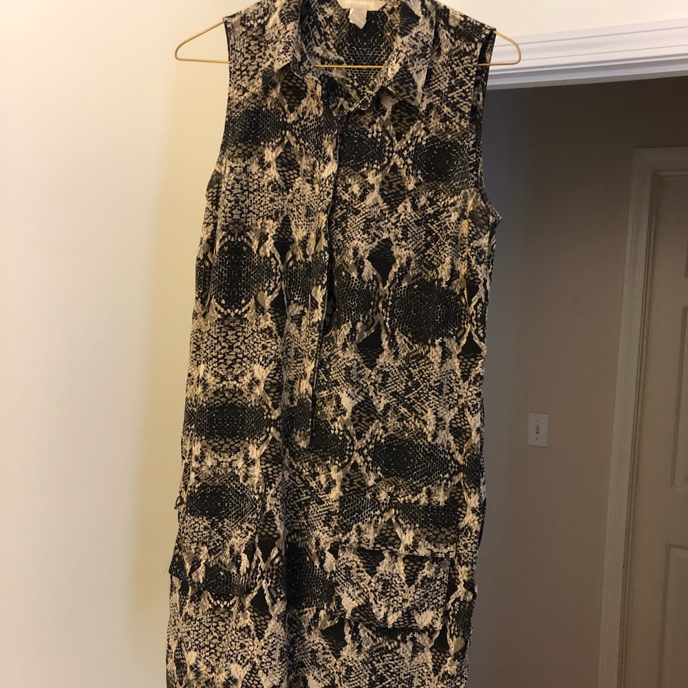 Dress - Picture 3 of 3
